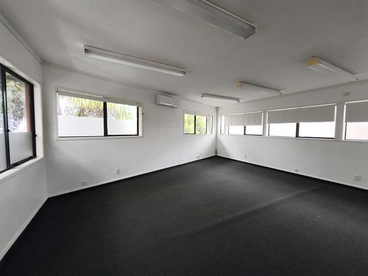 3 and 4/1 View Road_0