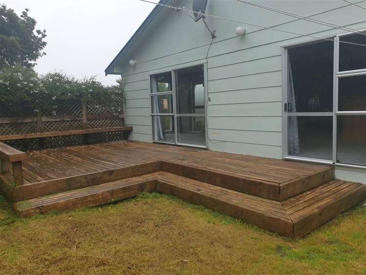 10 Colenso Place Otaki Beach_7