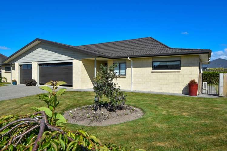 71 Ashmore Park Road Carterton_14