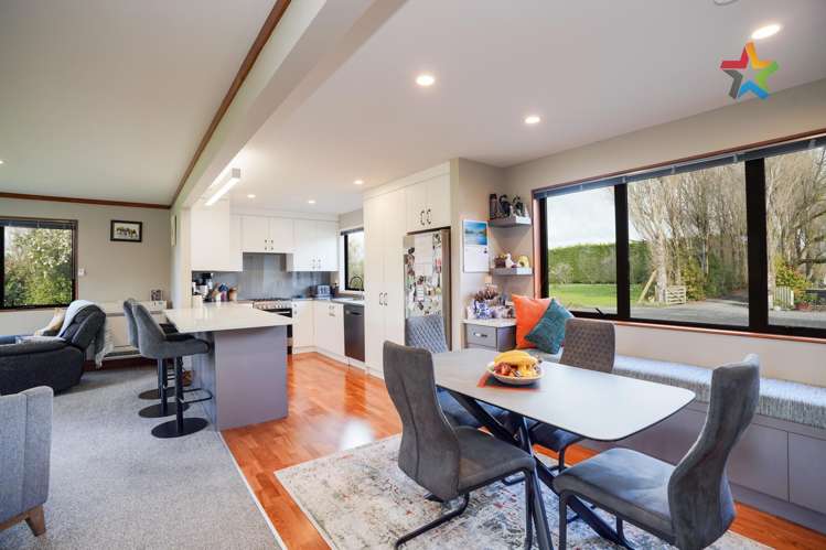 533 Flora Road East_4