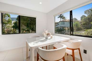 2/7 View Road_4