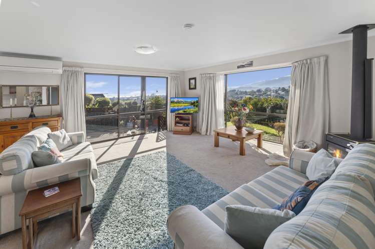 55 Washbourn Drive Richmond_4