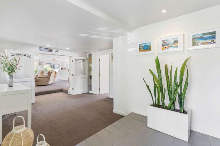 81a Beach Road Mellons Bay_17