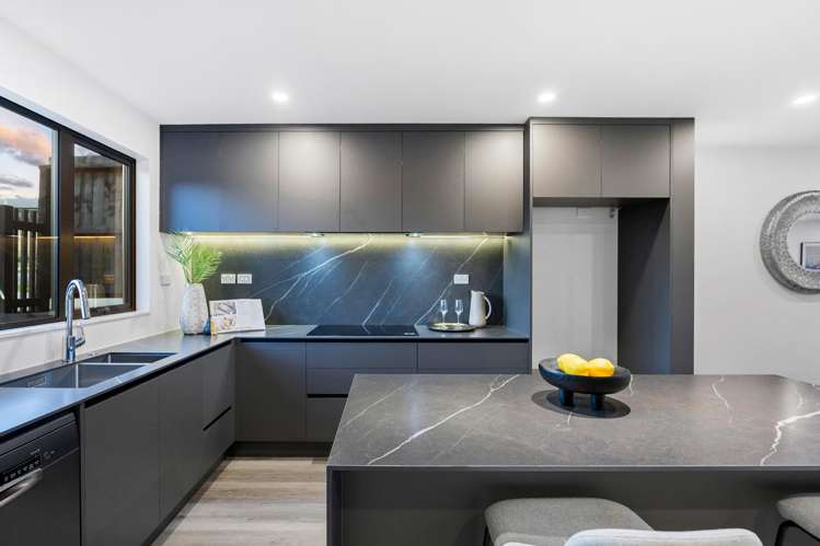 64 Huanui Drive Orewa_6