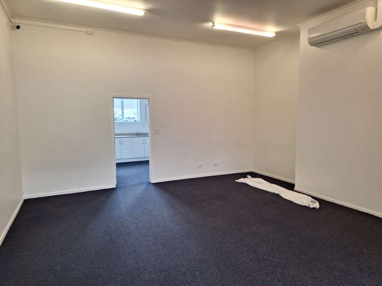 341-347 Broadway Stratford_2