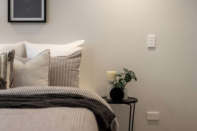 123 Lakes Boulevard Pyes Pa_22