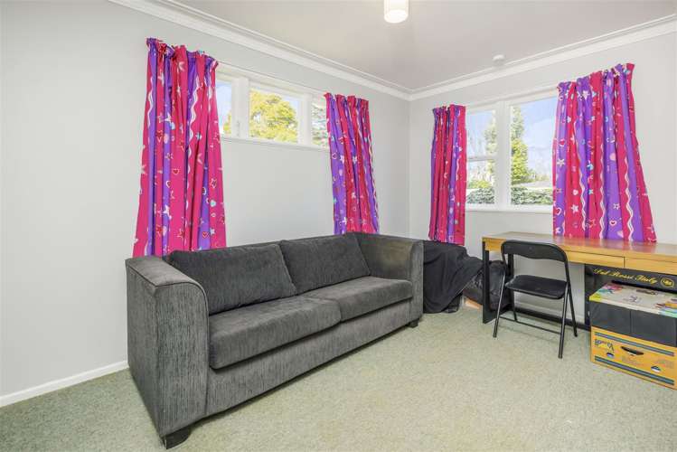 35 Youngs Road Papakura_10