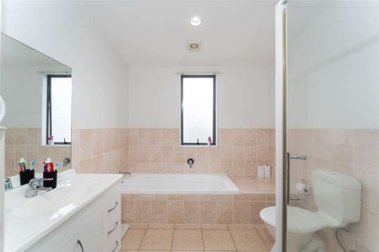 6/3 Hulme Place Henderson_7