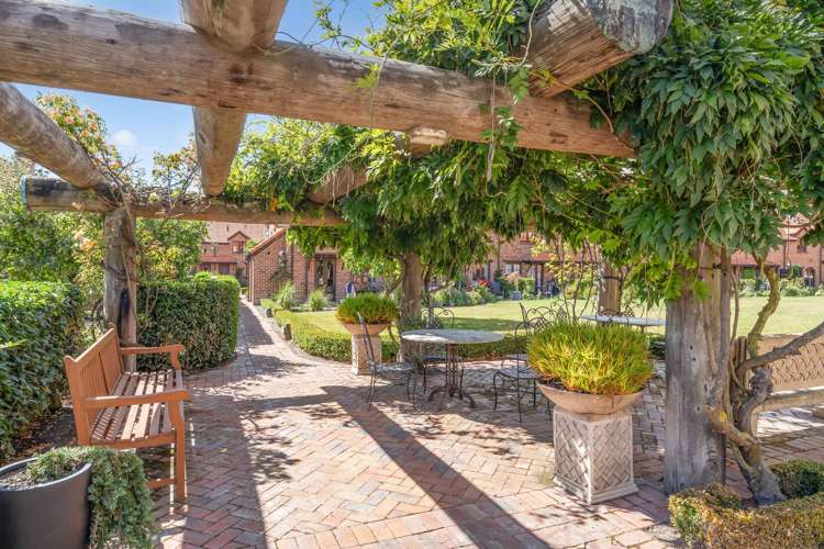 31/24 Quiet Woman Way Monaco_17