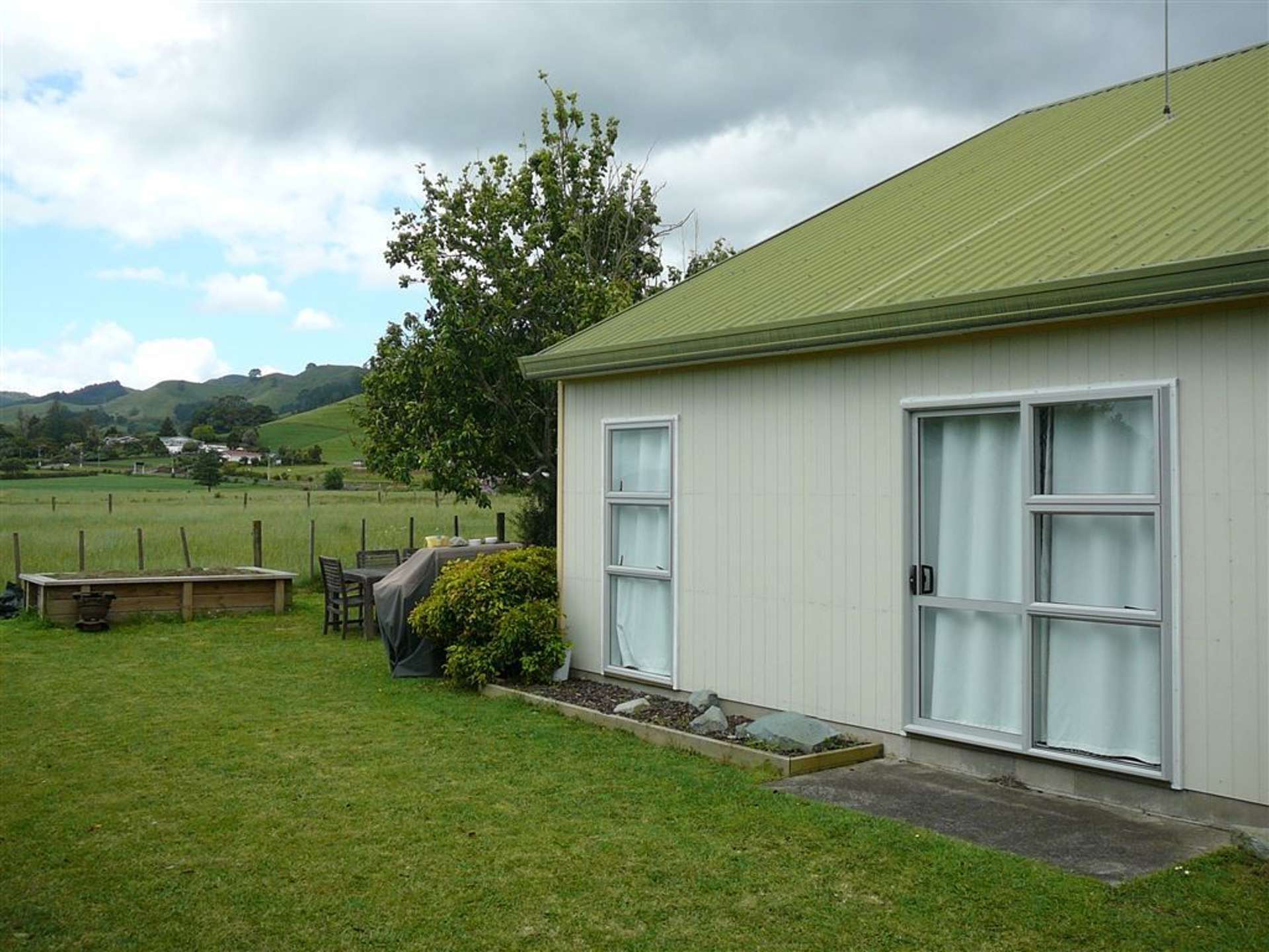 26b Washington Square Paeroa_0