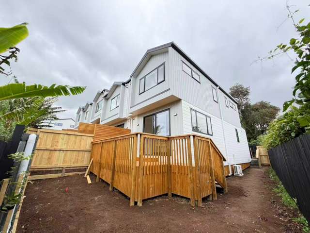 Brand New Home- Two Bedrooms PLUS A STUDY ROOM