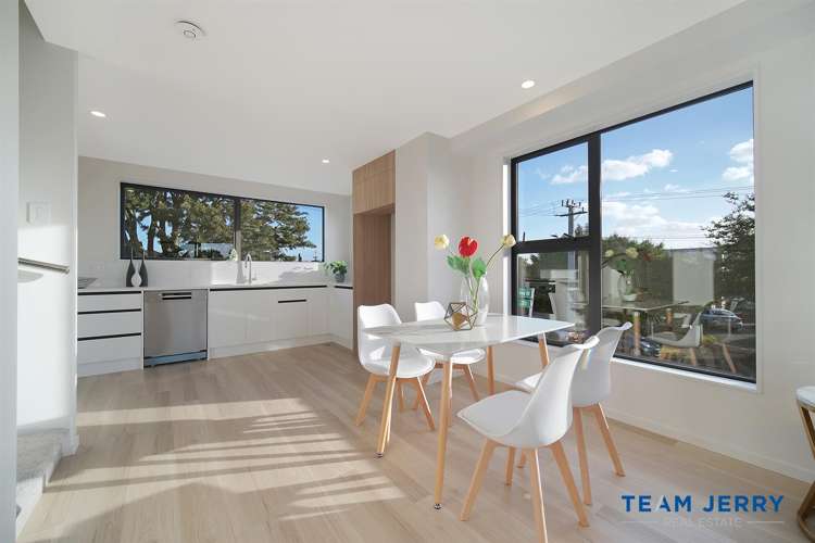 2/2 Fairview Road Papatoetoe_3