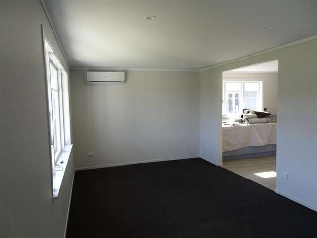 69 Meadowbank Crescent 1065_3