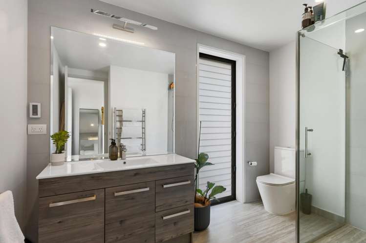 15 Silverton Avenue Wai O Taiki Bay_13