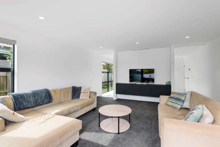 16 Mays Road Saint Albans_10