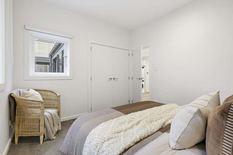 121D The Parade Island Bay_8