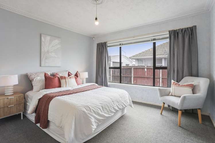 4 Kathleen Crescent Hornby_10