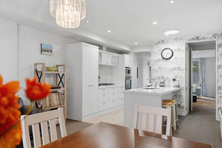 1 Henley Green Northwood_8