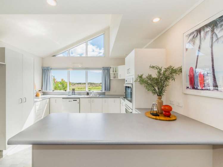 300 Manly Street Paraparaumu Beach_3