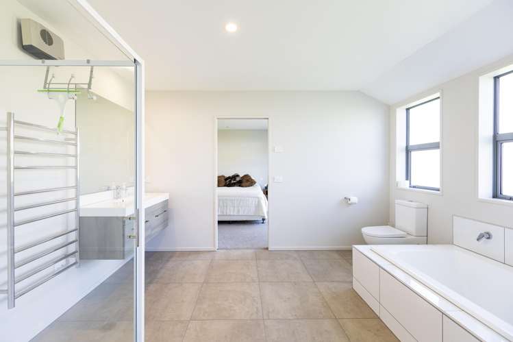 35 Avignon Place Fairhall_14