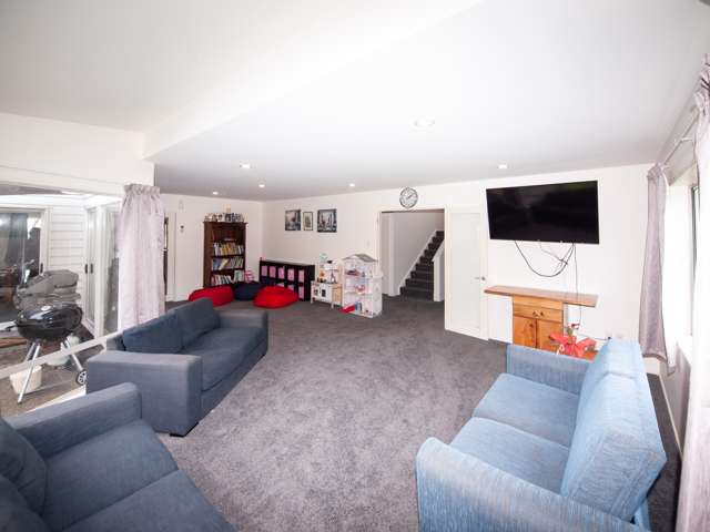 4 Neston Grove Churton Park_4