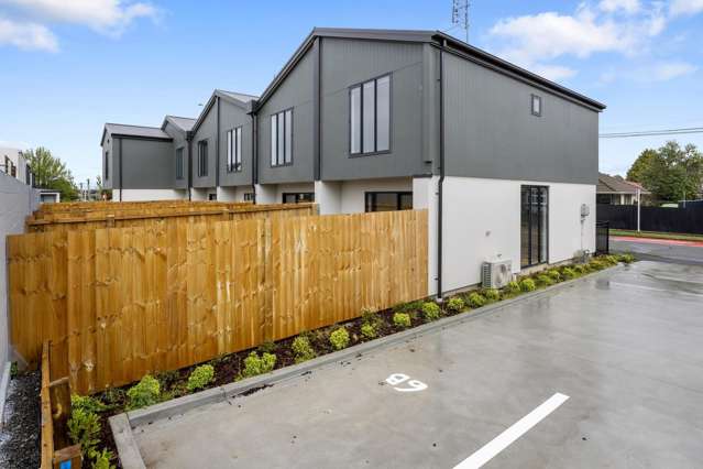 Two Bedroom Townhouse - Great Location!