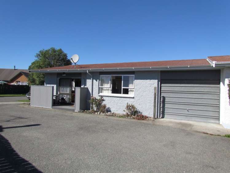 1/14 Snowden Crescent Islington_7