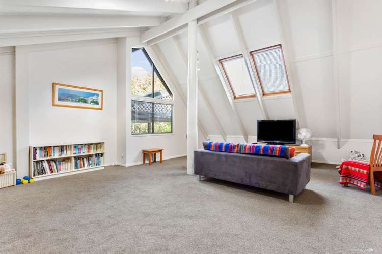 13 Tiri View Place Waiake_11