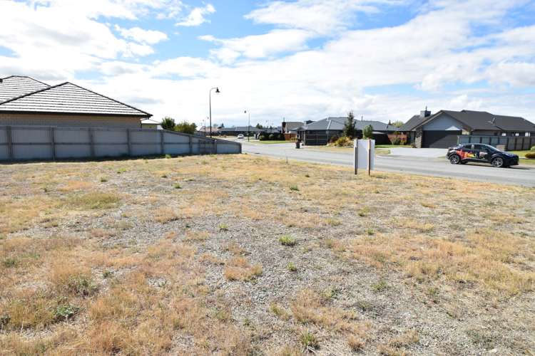 32 Lakeland Avenue Twizel_9