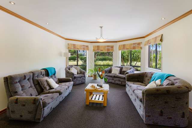 47 Rutherford Drive Waikanae Beach_3