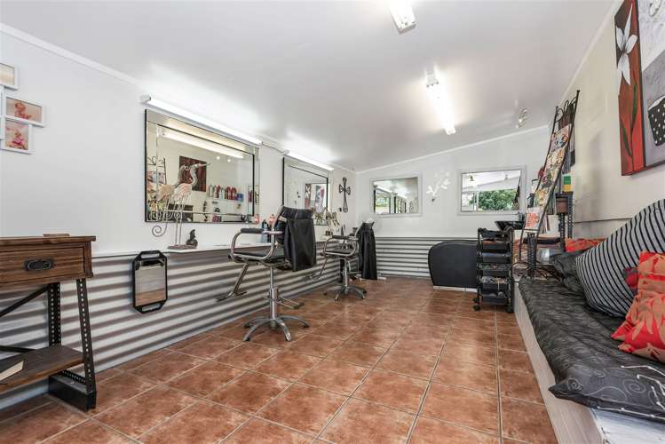 6 Marine Parade Mellons Bay_11