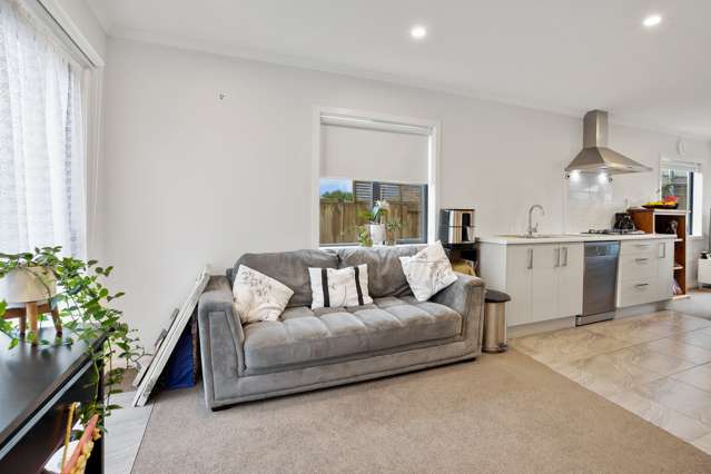 1/1 Epping Place Dinsdale_2