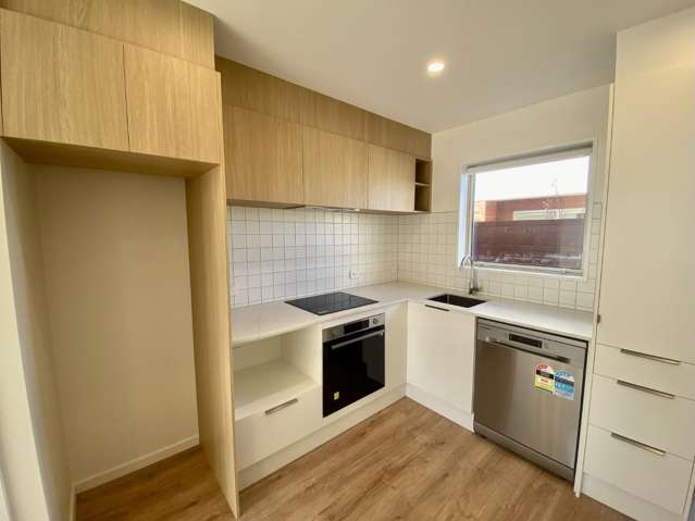 5/2 Hammond Place 10222_2