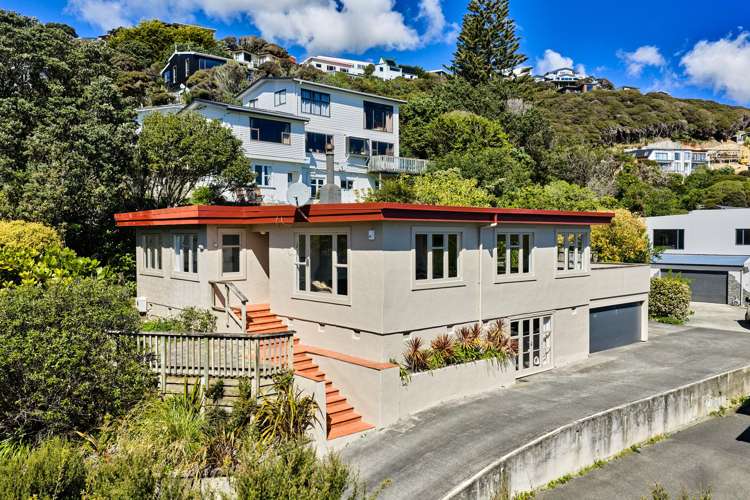 8 Kiriwai Road_0