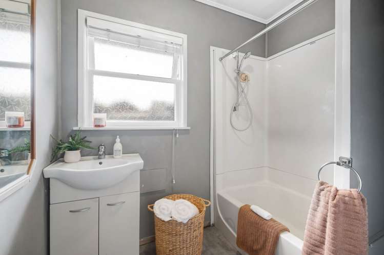 22 Shakespeare Road Milford_7