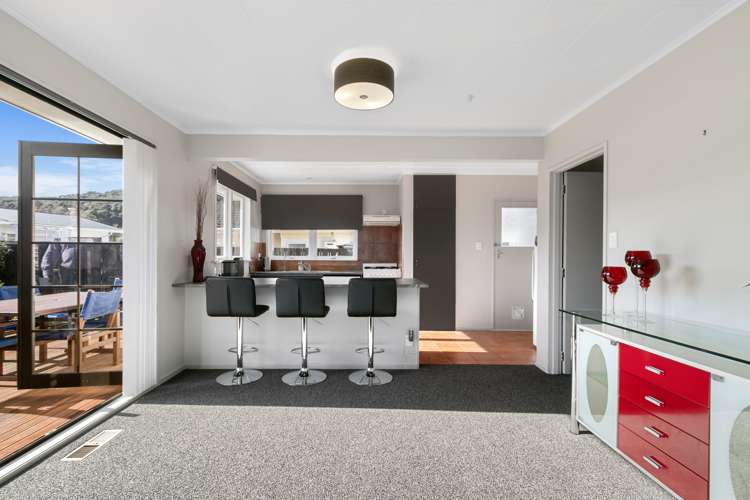 57 Parkway Wainuiomata_5