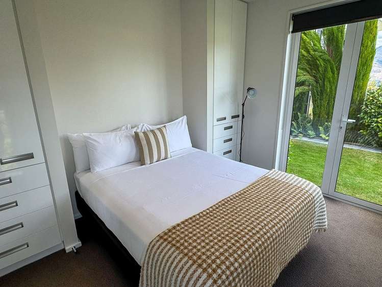 7 St Samantha Lane Queenstown_16