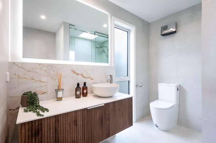 32 Hallmark Drive Richmond_15