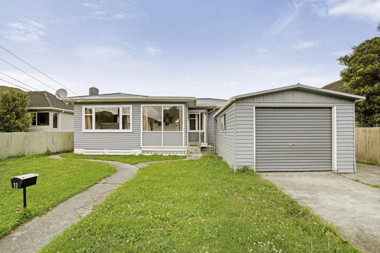 11 Russell Road Wainuiomata_11