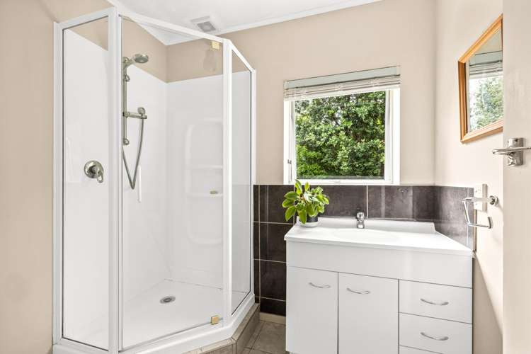 10 Williams Crescent Point Wells_21