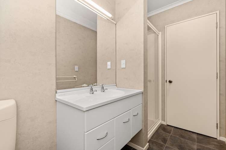 5a Park Lane Greenmeadows_12