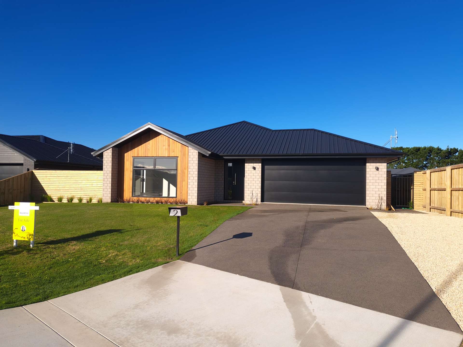 2 Wykes Place Amberley_0