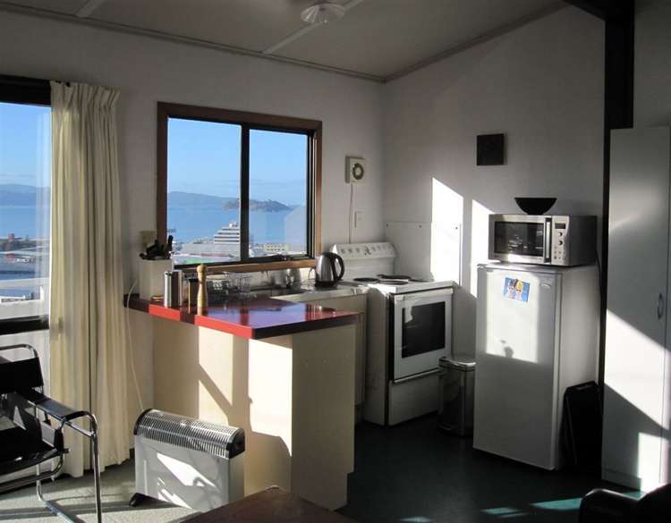 10 Korokoro Road Korokoro_13