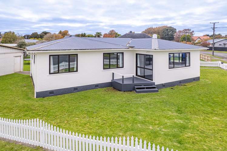 24 Selwyn Crescent College Estate_20