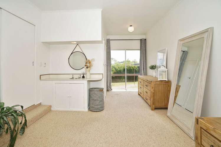 32 Resthill Crescent Glenview_7