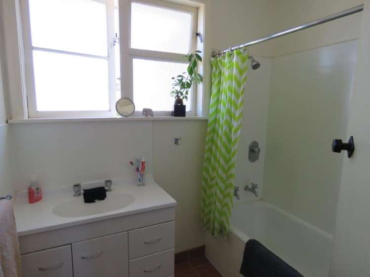 186 Golf Road Taumarunui_10