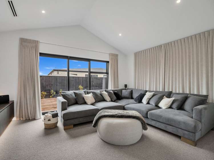 19 Guinevere Drive Lincoln_13