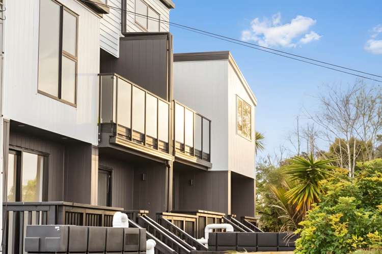 68 Triangle Road Massey_30