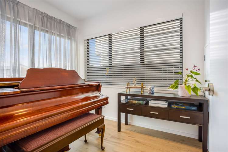 81 Matakohe Road Westgate_15