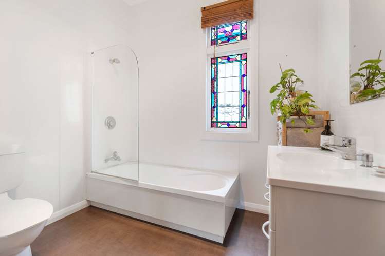 183 Tukapa Street Westown_9